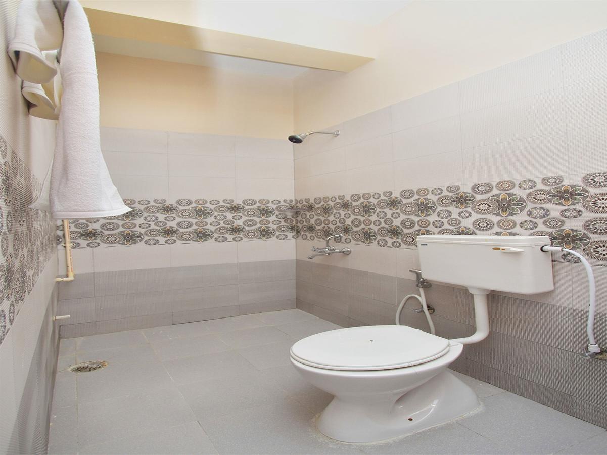 Oyo 9942 Hotel Ravine Дармсала Экстерьер фото